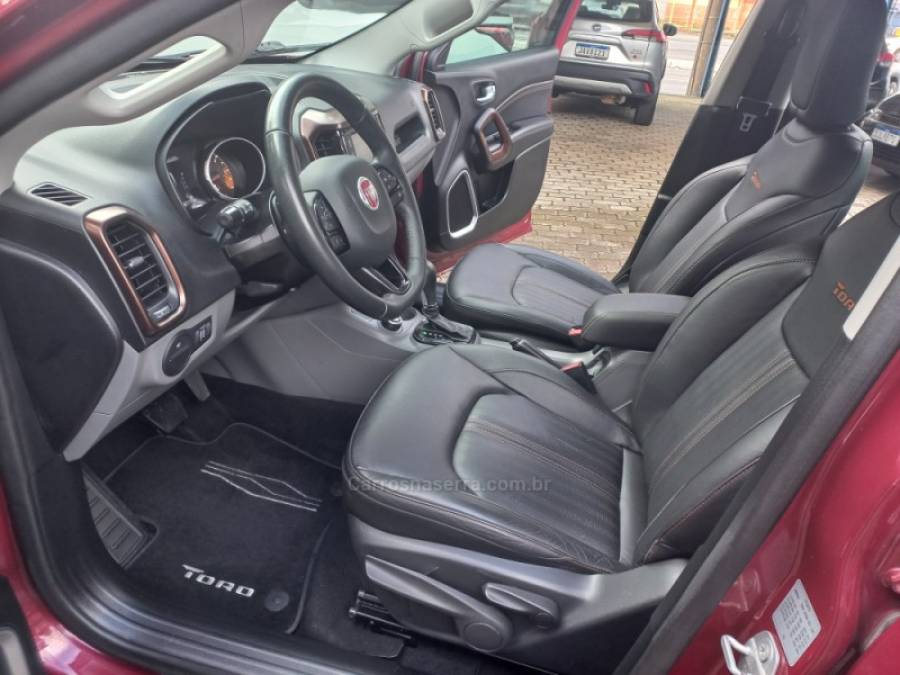 FIAT - TORO - 2018/2018 - Vermelha - R$ 104.990,00