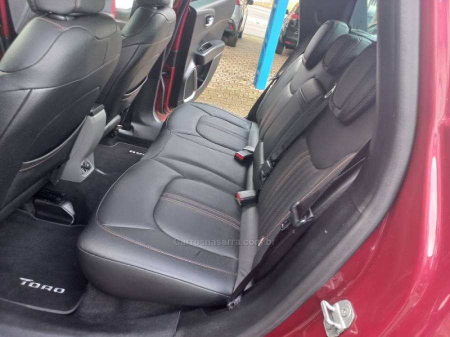 FIAT - TORO - 2018/2018 - Vermelha - R$ 104.990,00