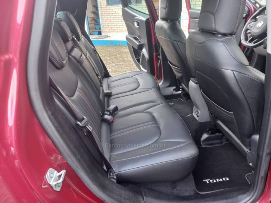 FIAT - TORO - 2018/2018 - Vermelha - R$ 104.990,00