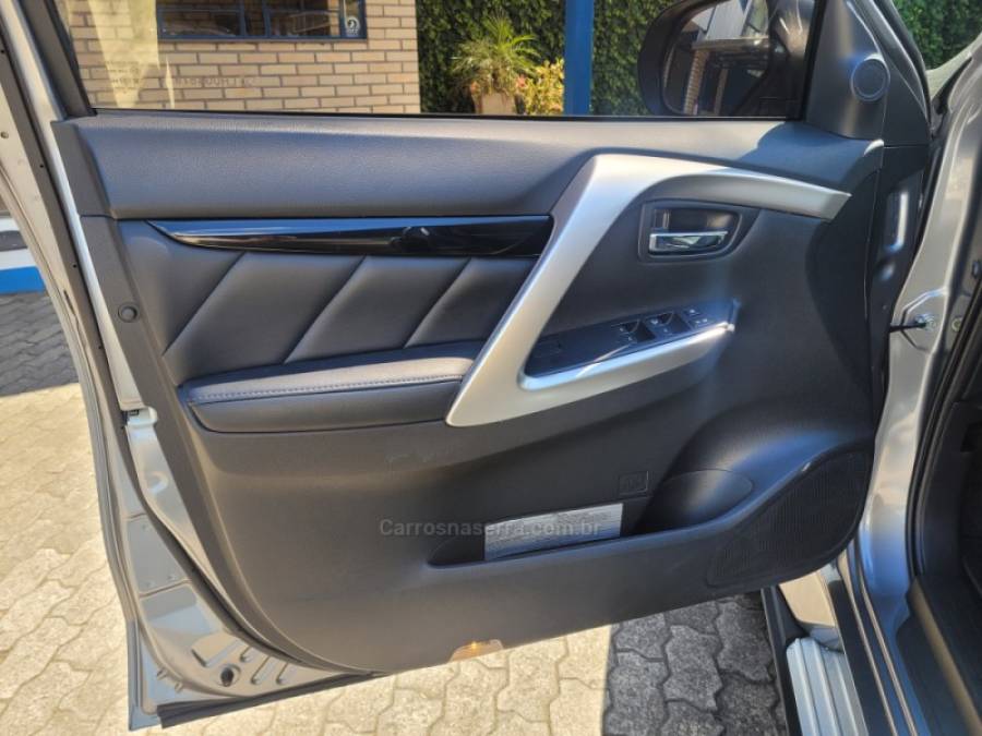 MITSUBISHI - PAJERO SPORT - 2020/2020 - Cinza - R$ 219.000,00