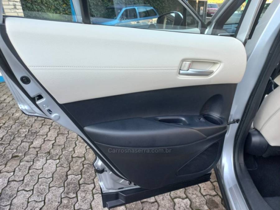 TOYOTA - COROLLA - 2022/2022 - Prata - R$ 149.990,00