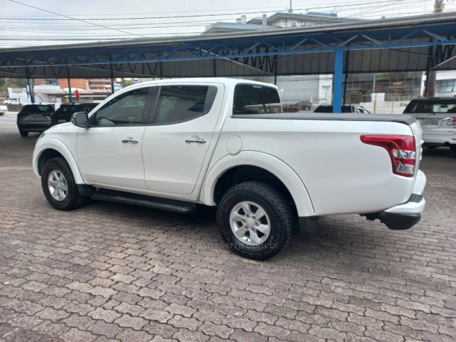 MITSUBISHI - L200 TRITON - 2018/2018 - Branca - R$ 145.000,00