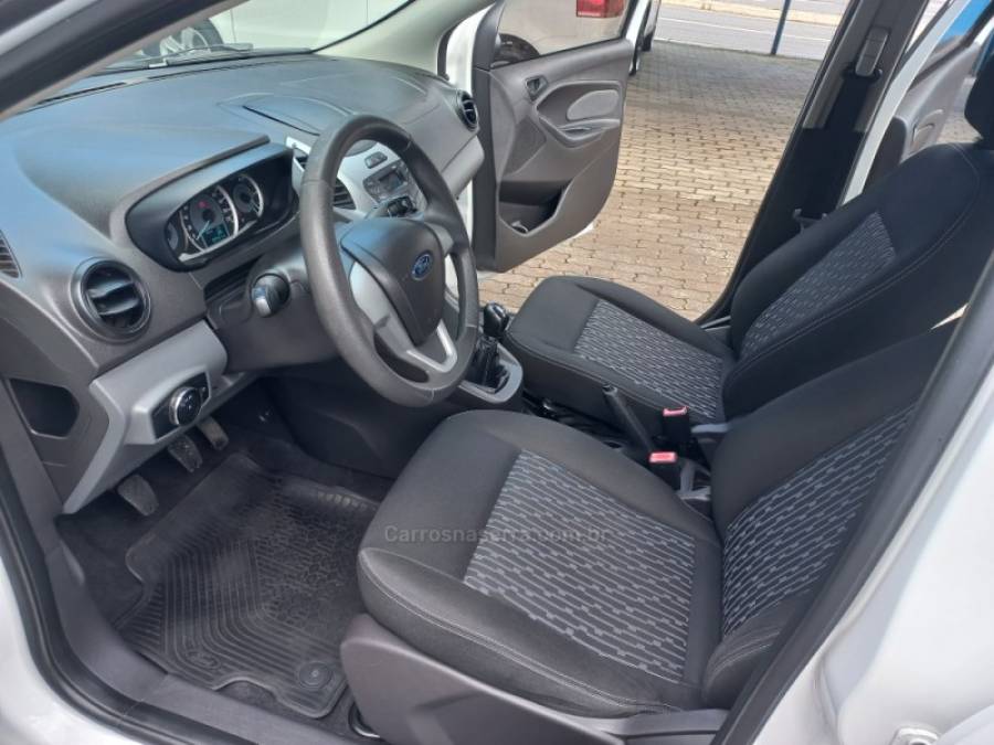FORD - KA - 2018/2018 - Branca - R$ 43.990,00