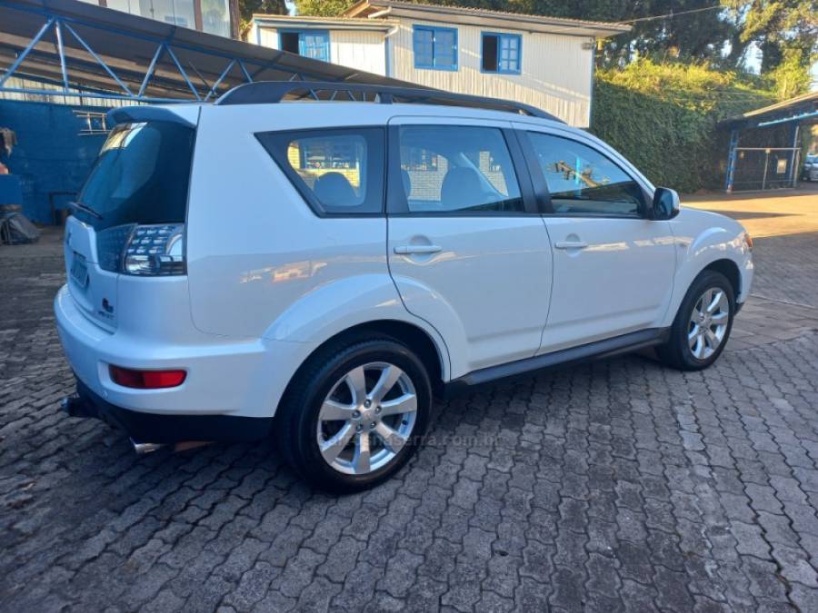 MITSUBISHI - OUTLANDER - 2011/2011 - Branca - R$ 64.000,00