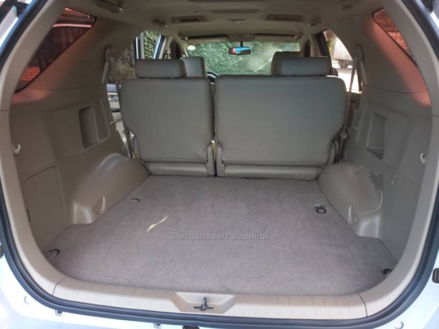 TOYOTA - HILUX SW4 - 2013/2013 - Prata - R$ 135.000,00
