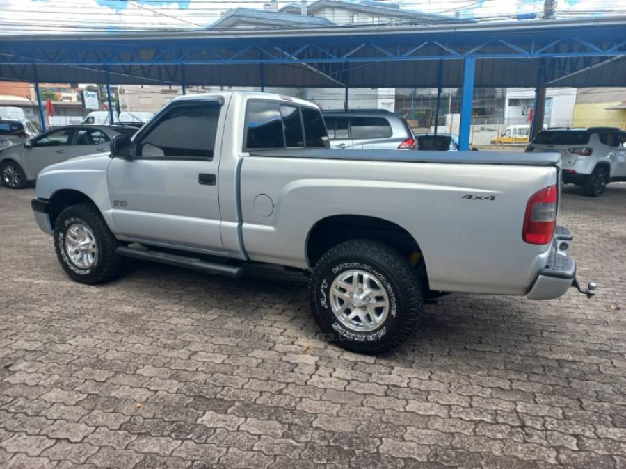 CHEVROLET - S10 - 2002/2003 - Prata - R$ 66.000,00