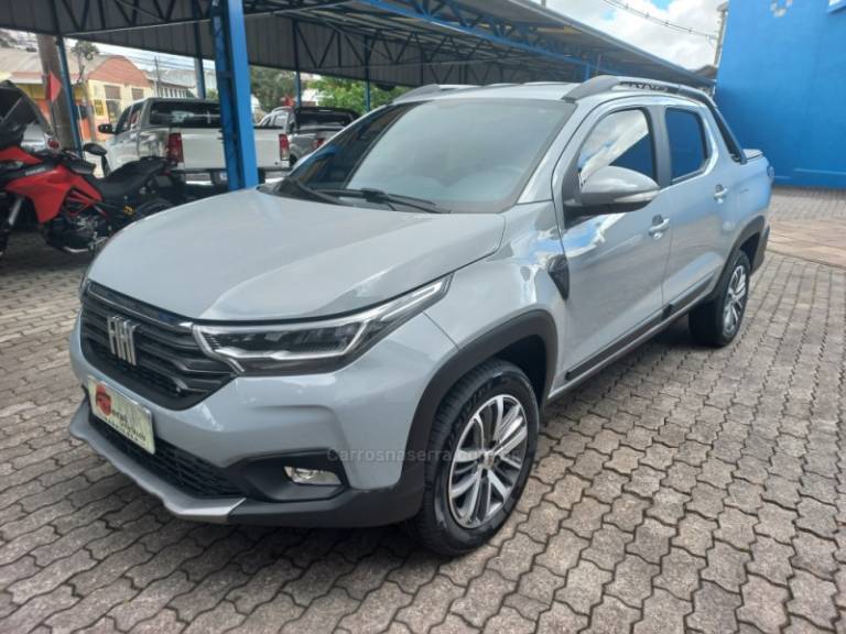 FIAT - STRADA - 2023/2023 - Cinza - R$ 115.990,00