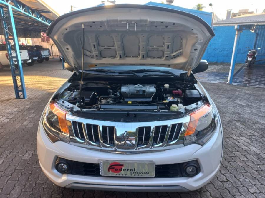 MITSUBISHI - L200 TRITON - 2018/2018 - Branca - R$ 125.000,00