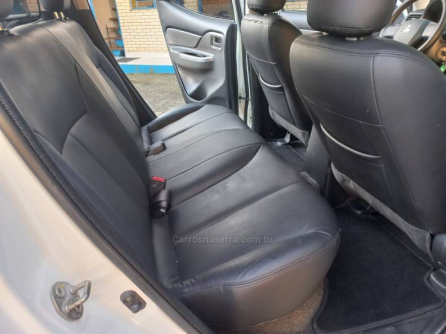 MITSUBISHI - L200 TRITON - 2018/2018 - Branca - R$ 125.000,00
