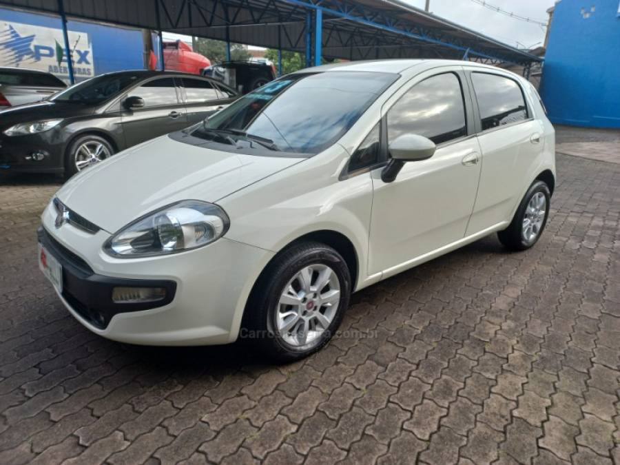 FIAT - PUNTO - 2013/2013 - Branca - R$ 39.500,00