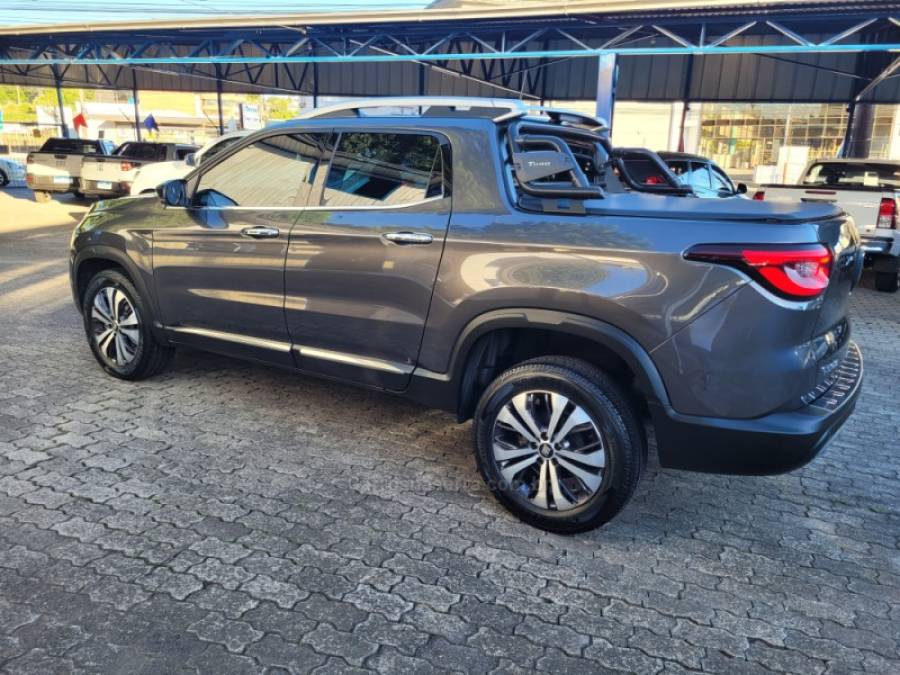 FIAT - TORO - 2025/2025 - Cinza - R$ 152.990,00