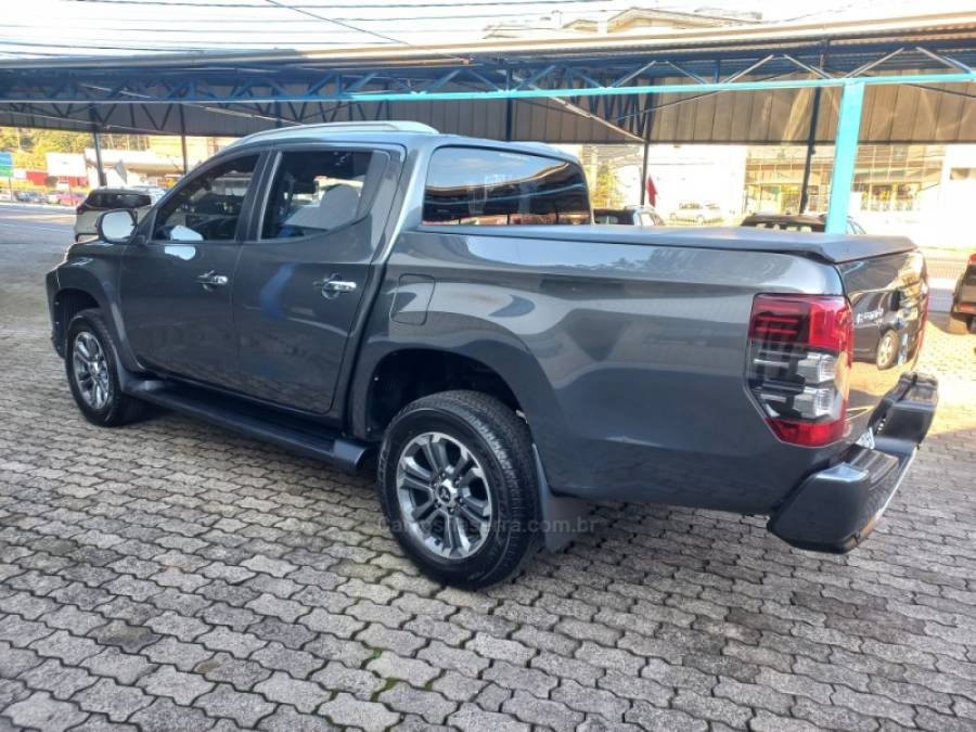MITSUBISHI - L200 TRITON - 2022/2022 - Cinza - R$ 195.000,00