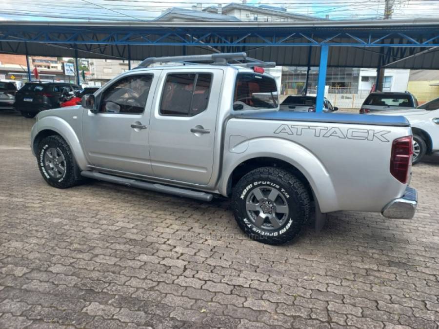 NISSAN - FRONTIER - 2014/2014 - Prata - R$ 89.990,00