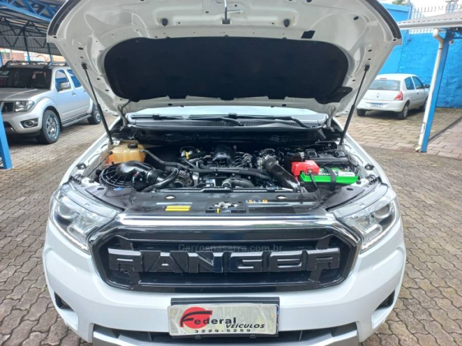 FORD - RANGER - 2021/2021 - Branca - R$ 176.000,00