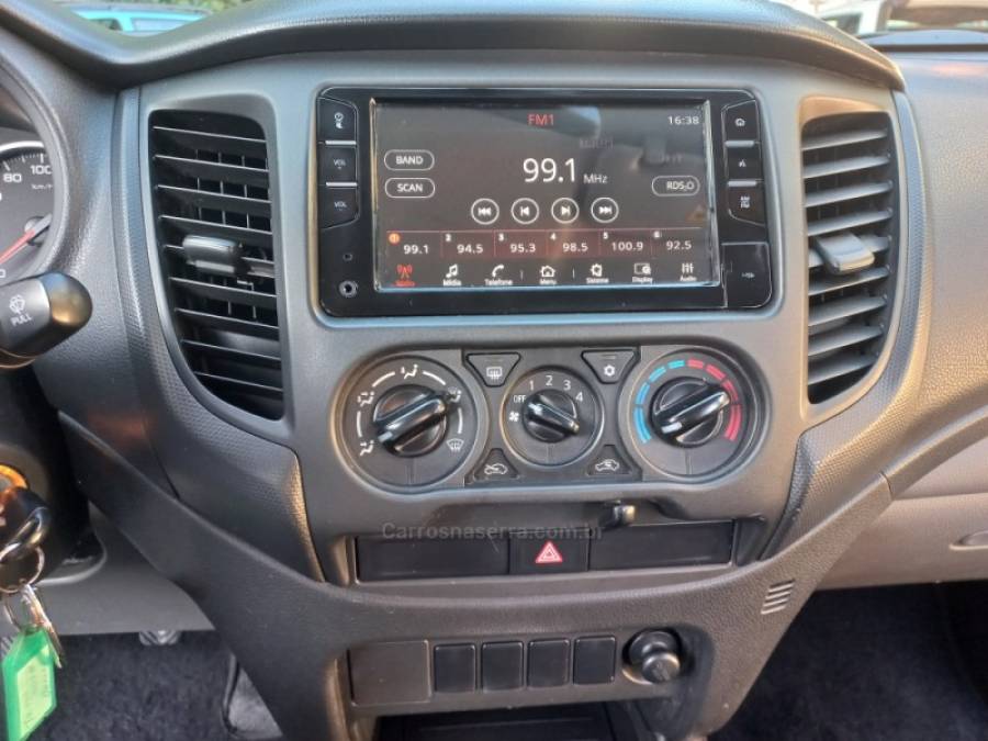 MITSUBISHI - L200 TRITON - 2018/2018 - Branca - R$ 125.000,00