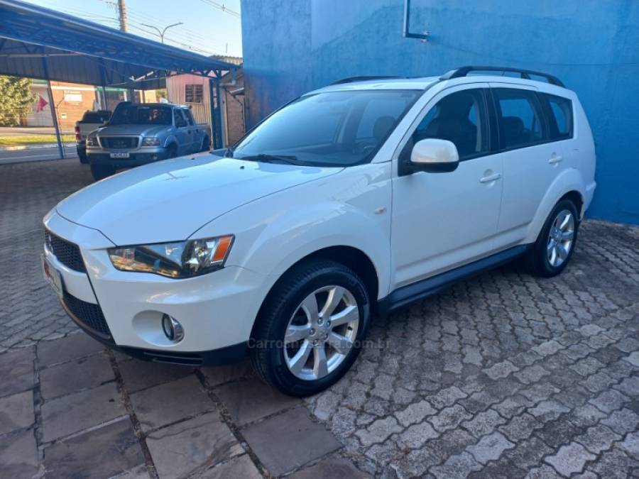 MITSUBISHI - OUTLANDER - 2011/2011 - Branca - R$ 64.000,00