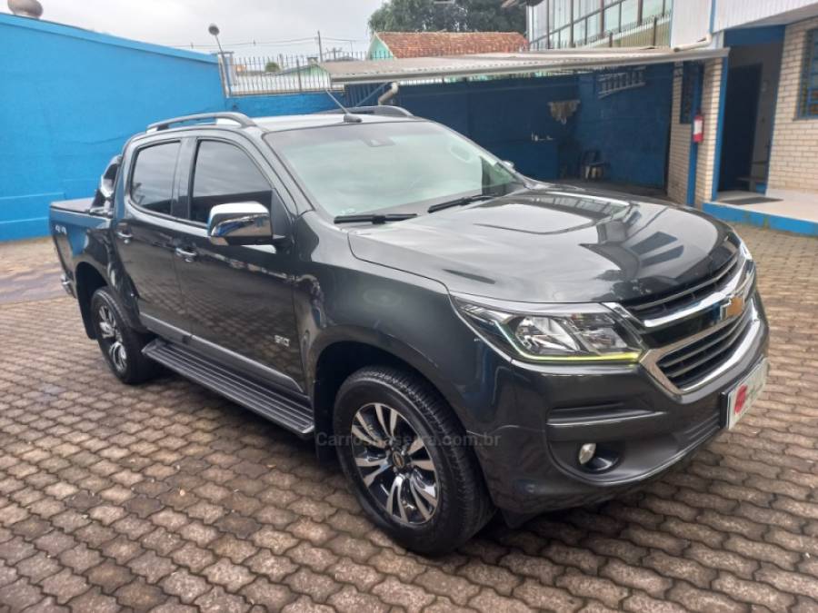CHEVROLET - S10 - 2020/2020 - Cinza - R$ 145.990,00