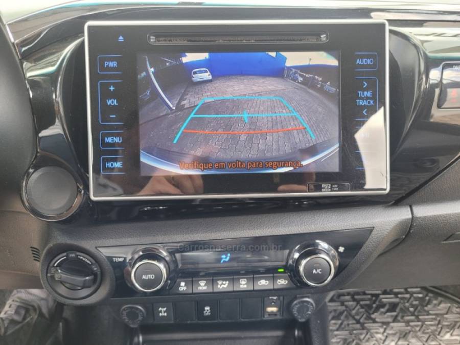 TOYOTA - HILUX - 2017/2017 - Branca - R$ 169.000,00