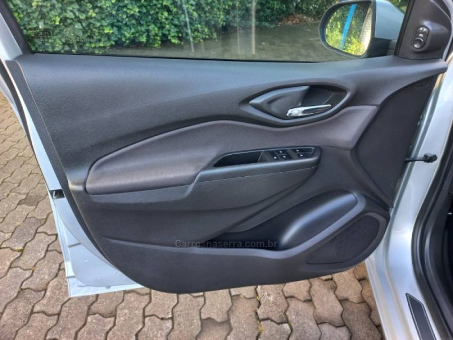 CHEVROLET - PRISMA - 2017/2017 - Prata - R$ 59.900,00