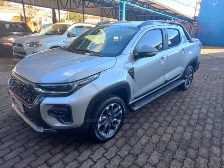 FIAT - STRADA - 2025/2025 - Prata - R$ 132.900,00