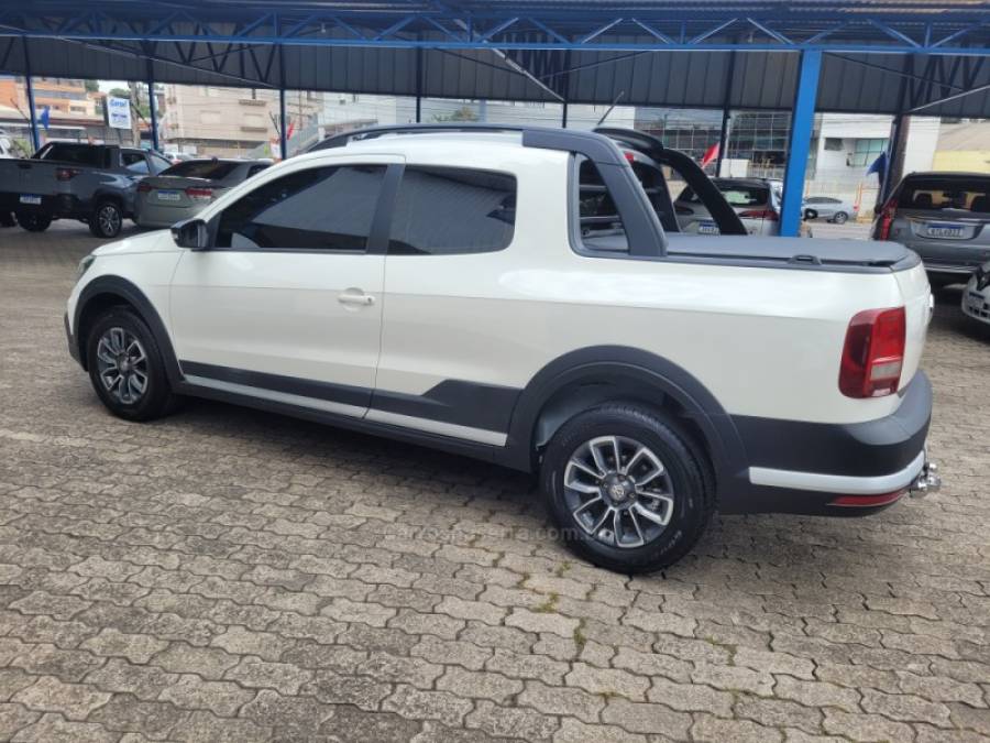 VOLKSWAGEN - SAVEIRO - 2019/2019 - Branca - R$ 85.900,00