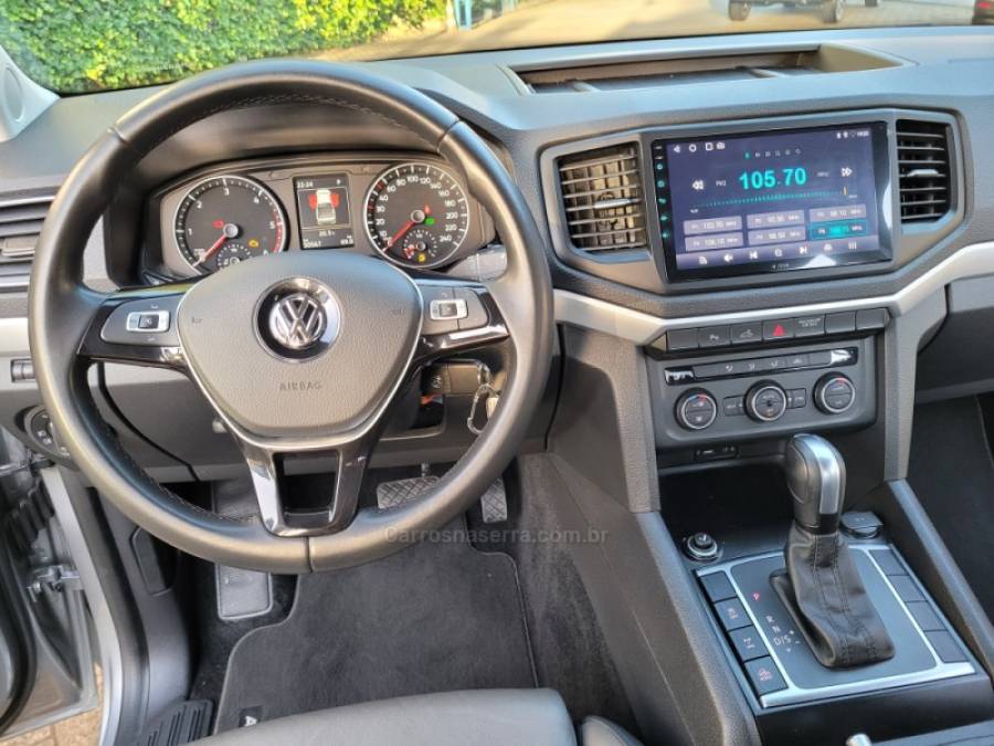 VOLKSWAGEN - AMAROK - 2023/2023 - Cinza - R$ 205.000,00