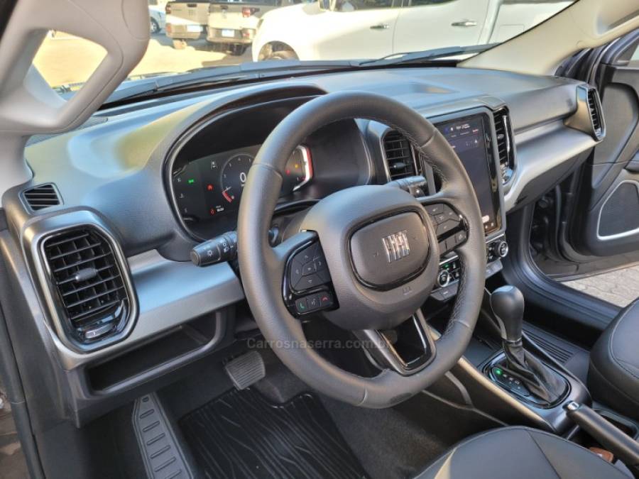 FIAT - TORO - 2025/2025 - Cinza - R$ 152.990,00
