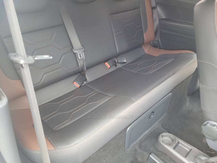 VOLKSWAGEN - SAVEIRO - 2019/2019 - Branca - R$ 85.900,00