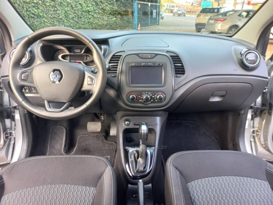 RENAULT - CAPTUR - 2018/2018 - Prata - R$ 71.500,00