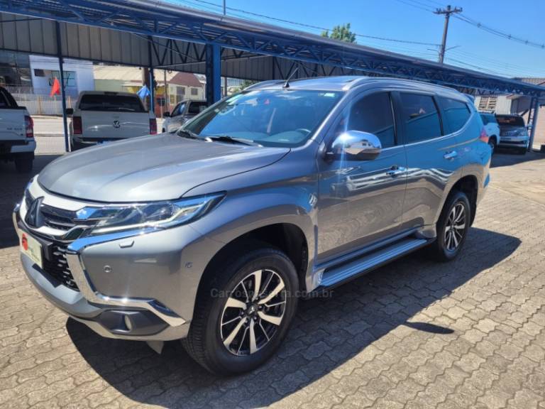MITSUBISHI - PAJERO SPORT - 2020/2020 - Cinza - R$ 219.000,00