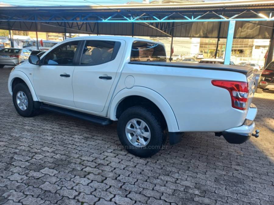 MITSUBISHI - L200 TRITON - 2018/2018 - Branca - R$ 125.000,00