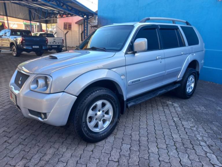 MITSUBISHI - PAJERO SPORT - 2009/2009 - Prata - R$ 62.000,00