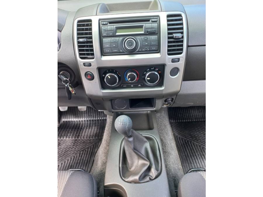 NISSAN - FRONTIER - 2014/2014 - Prata - R$ 89.990,00