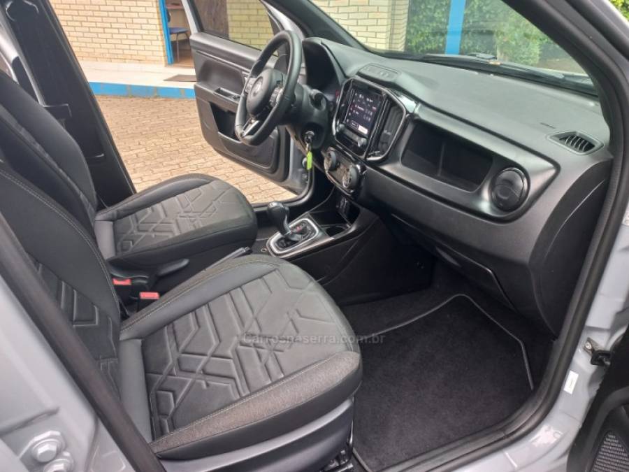 FIAT - STRADA - 2023/2023 - Cinza - R$ 116.990,00