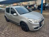 RENAULT - SANDERO - 2013/2013 - Prata - R$ 34.900,00