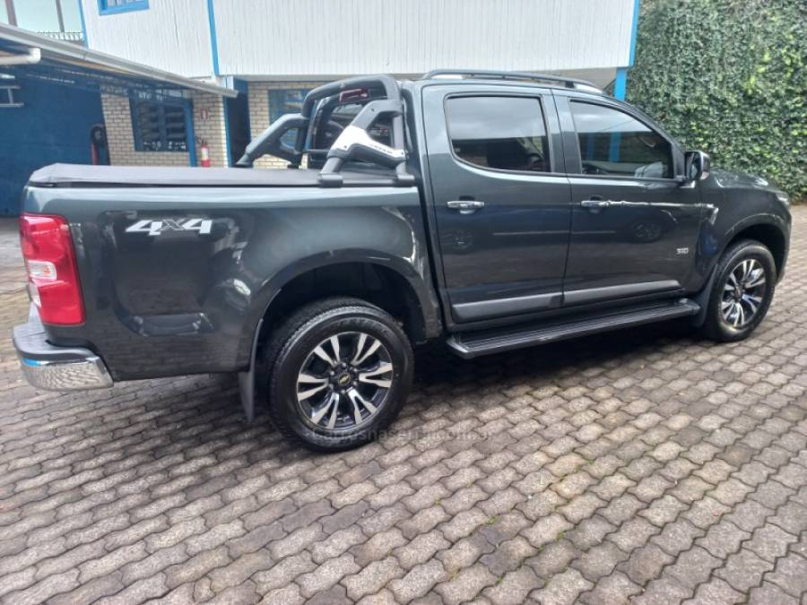 CHEVROLET - S10 - 2020/2020 - Cinza - R$ 145.990,00