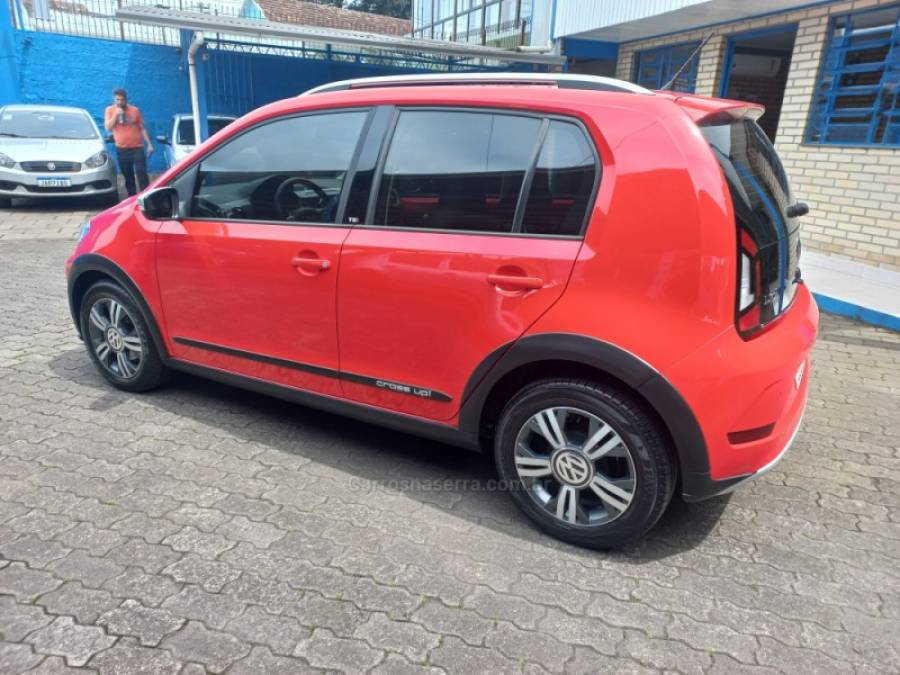 VOLKSWAGEN - UP - 2019/2019 - Vermelha - R$ 65.990,00