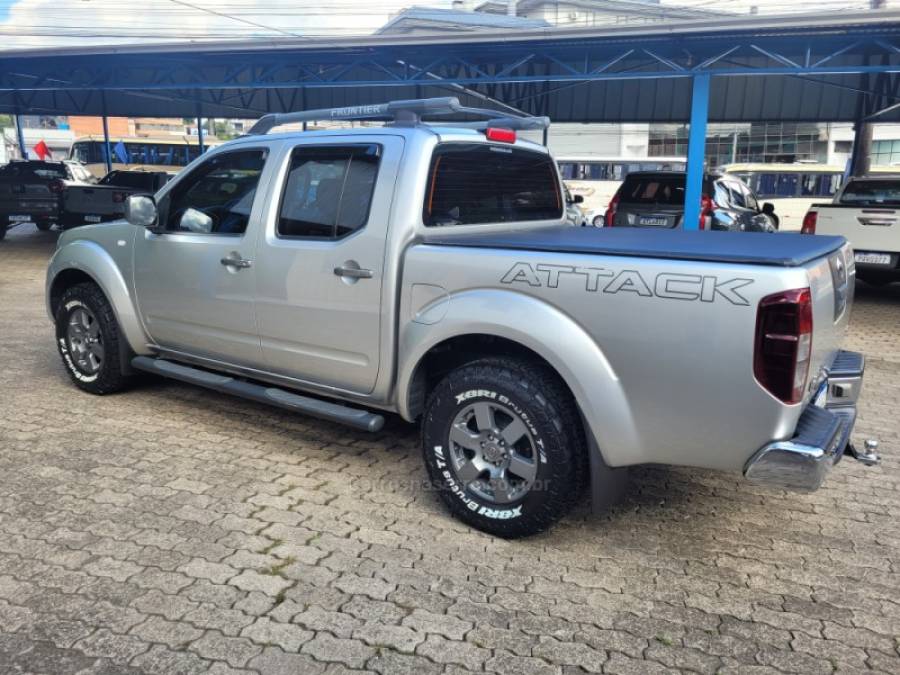 NISSAN - FRONTIER - 2016/2016 - Prata - R$ 120.000,00