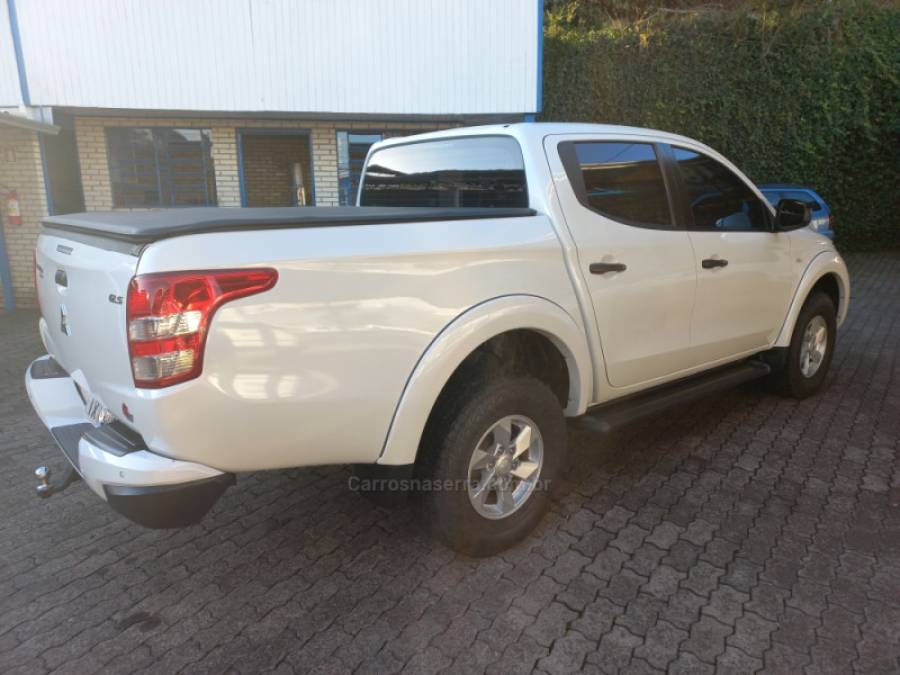 MITSUBISHI - L200 TRITON - 2018/2018 - Branca - R$ 125.000,00