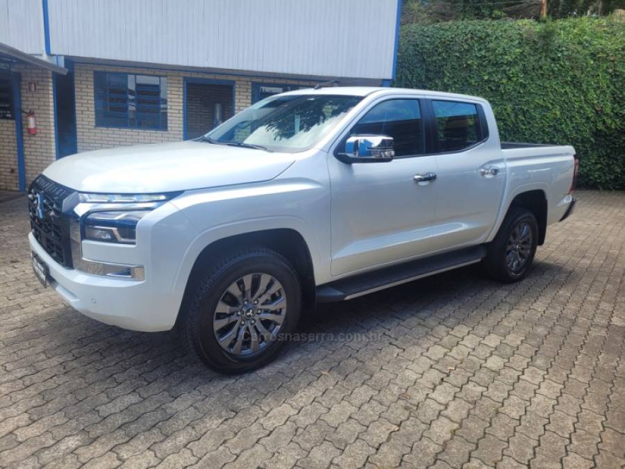 MITSUBISHI - L200 TRITON - 2025/2026 - Branca - R$ 329.990,00