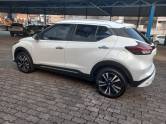 NISSAN - KICKS - 2022/2022 - Branca - R$ 105.900,00