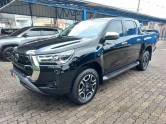 TOYOTA - HILUX - 2023/2023 - Preta - R$ 265.000,00