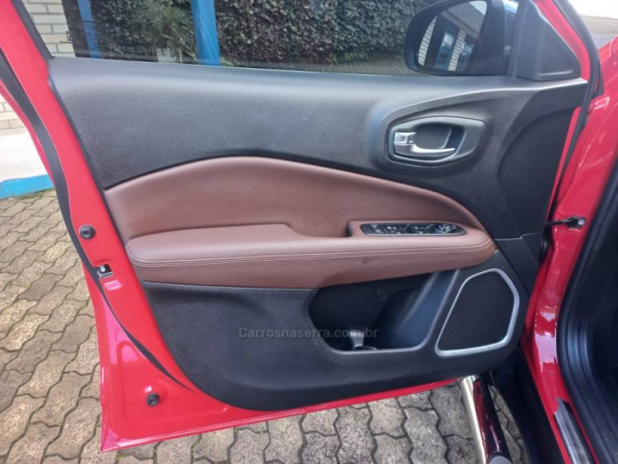 FIAT - TORO - 2022/2022 - Vermelha - R$ 139.900,00