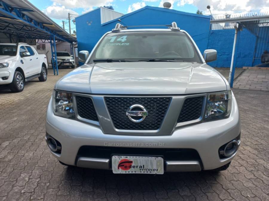 NISSAN - FRONTIER - 2014/2014 - Prata - R$ 89.990,00
