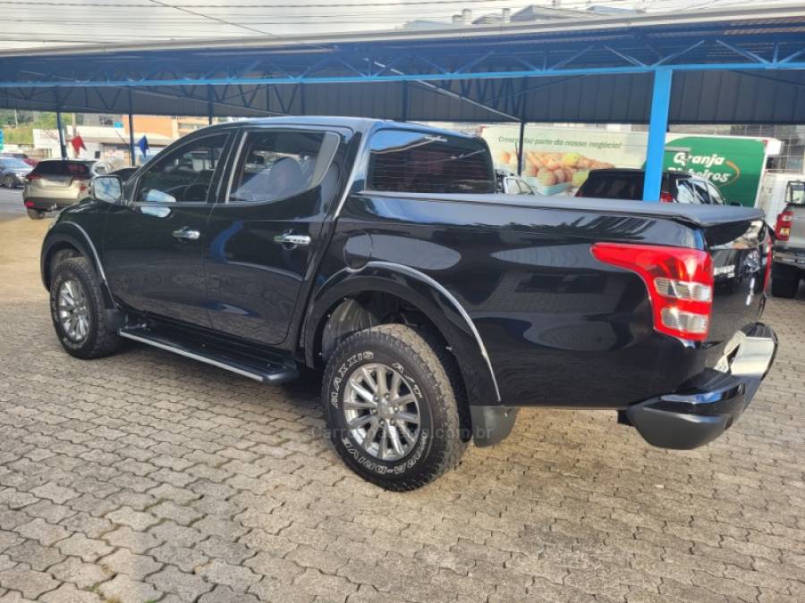 MITSUBISHI - L200 TRITON - 2019/2019 - Preta - R$ 148.990,00