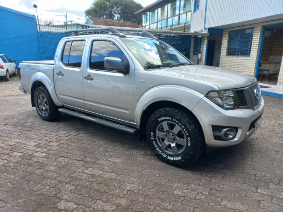 NISSAN - FRONTIER - 2014/2014 - Prata - R$ 89.990,00