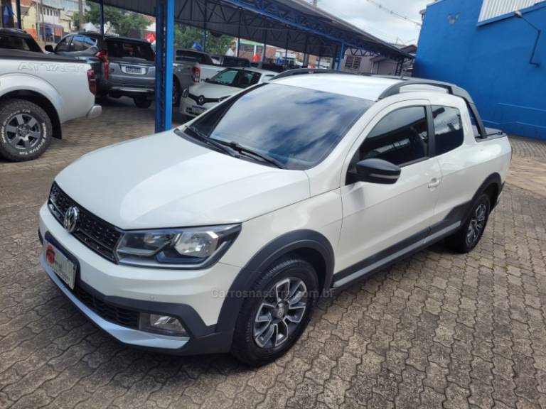VOLKSWAGEN - SAVEIRO - 2019/2019 - Branca - R$ 85.900,00