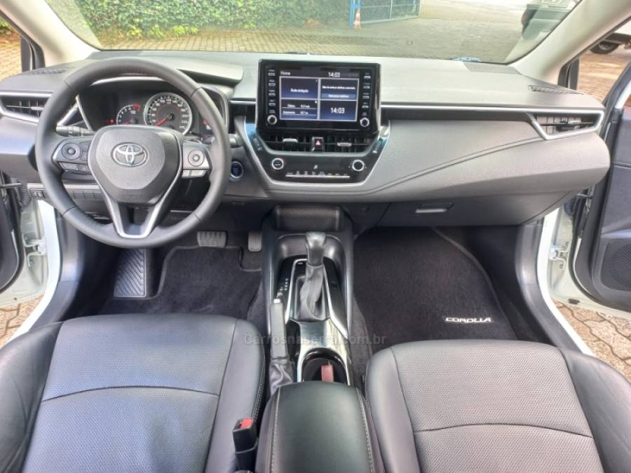TOYOTA - COROLLA - 2020/2020 - Branca - R$ 118.990,00