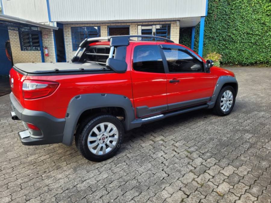 FIAT - STRADA - 2016/2016 - Vermelha - R$ 72.999,00