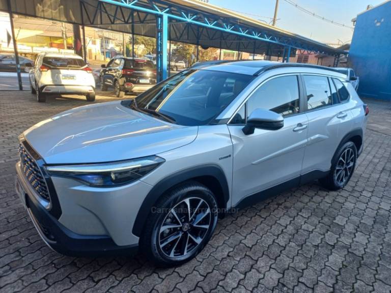 TOYOTA - COROLLA - 2022/2022 - Prata - R$ 150.990,00